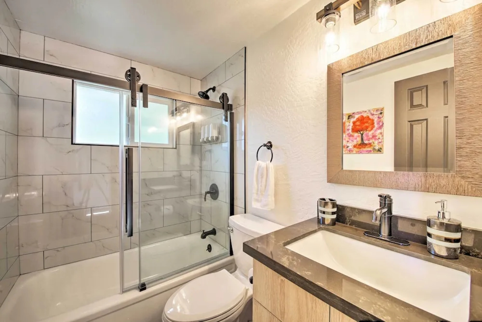 Bikes + Game Room: Lovely Lake Arrowhead Home!