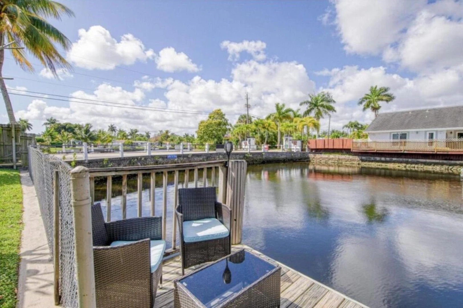 Aquapeace by The Gold Nests