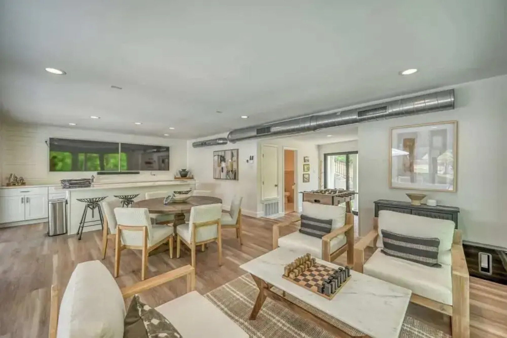 Luxury Riverfront Villa With Firepit & Gameroom!