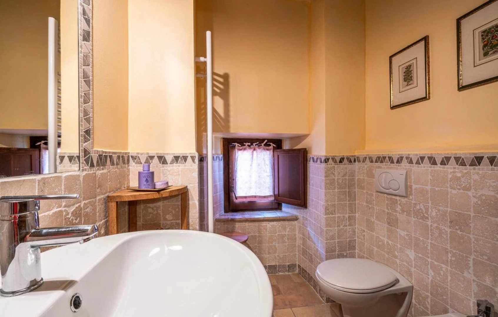 Awesome Home in Camerino With Outdoor Swimming Pool, Wifi and 2 Bedrooms
