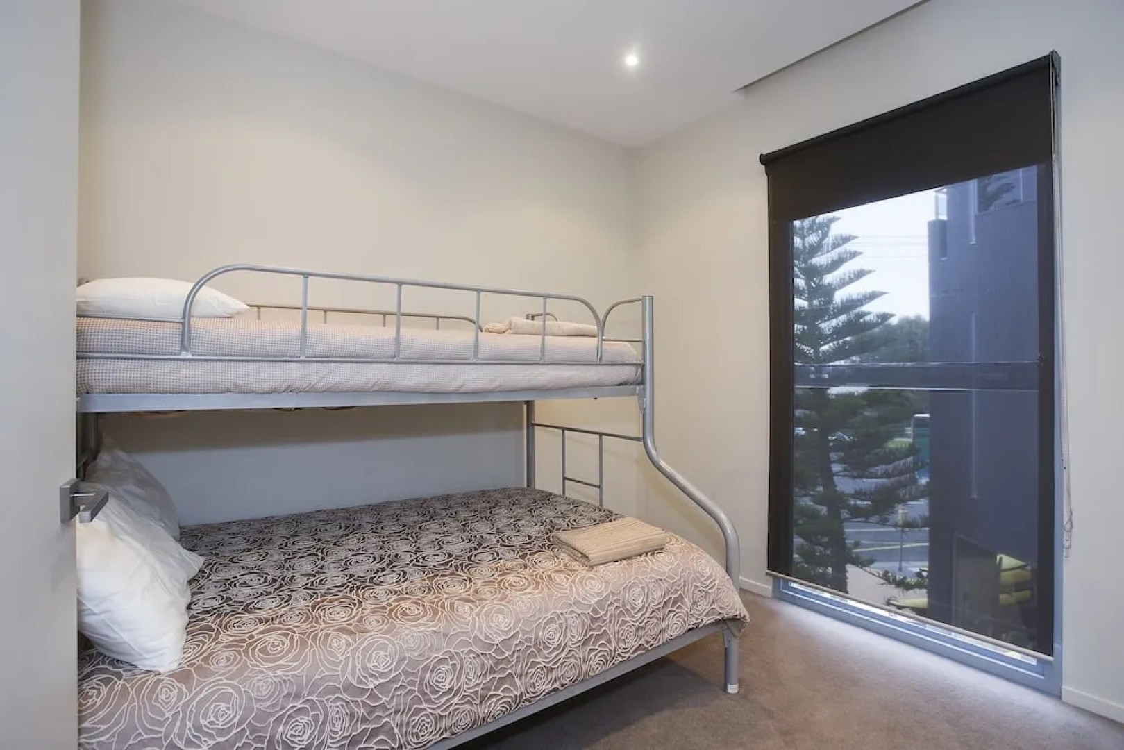 7 Bell Street Apartments