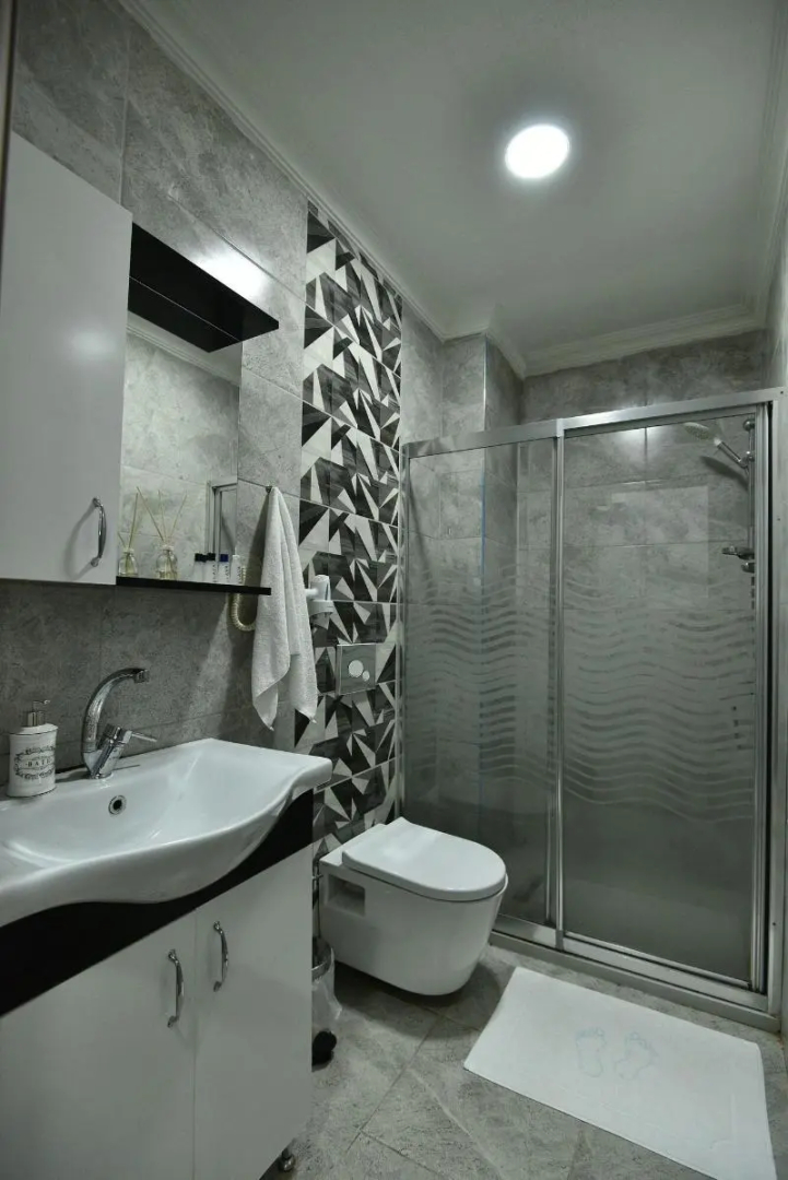 Rays Hotel