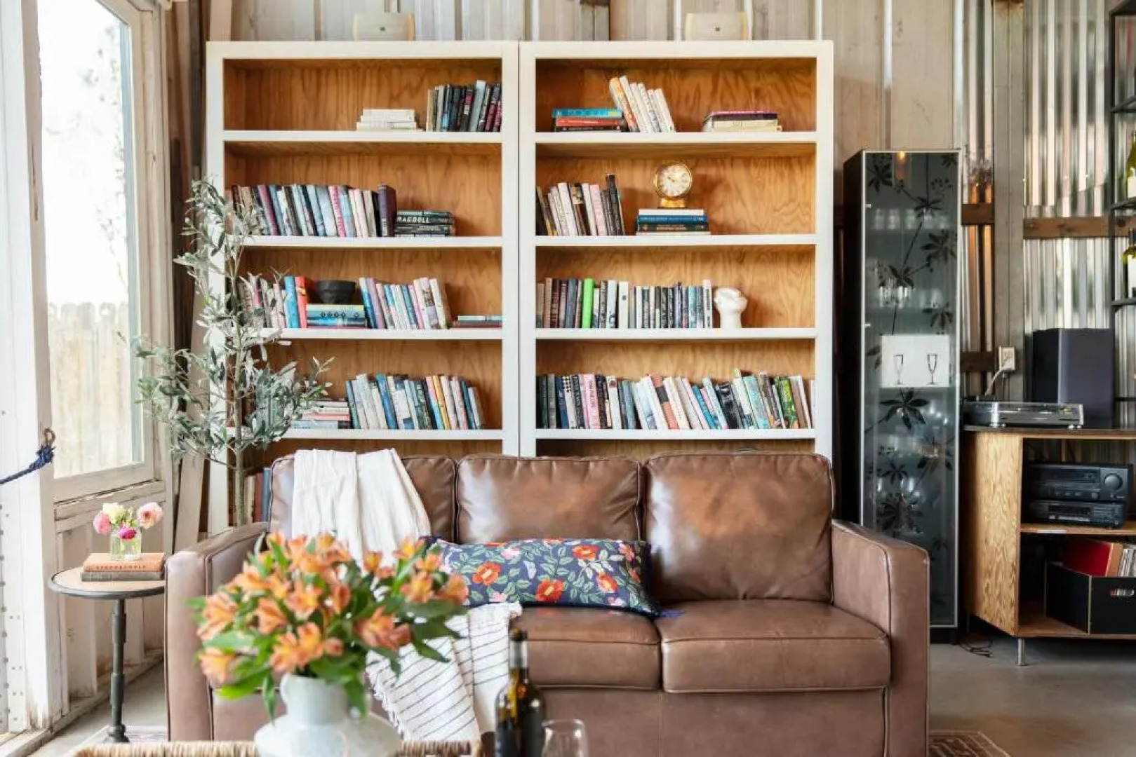 Coppola by Avantstay Explore The Wineries Near This Gorgeous Healdsburg Home w/ Bar & Large Yard