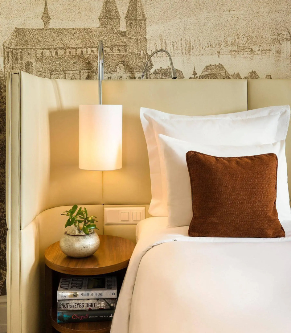 Renaissance Lucerne Hotel