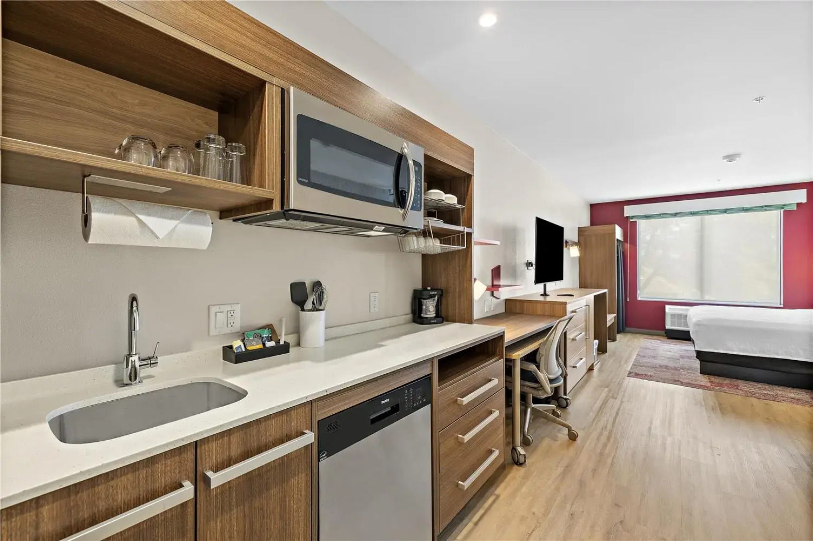 Home2 Suites By Hilton Riverside Downtown