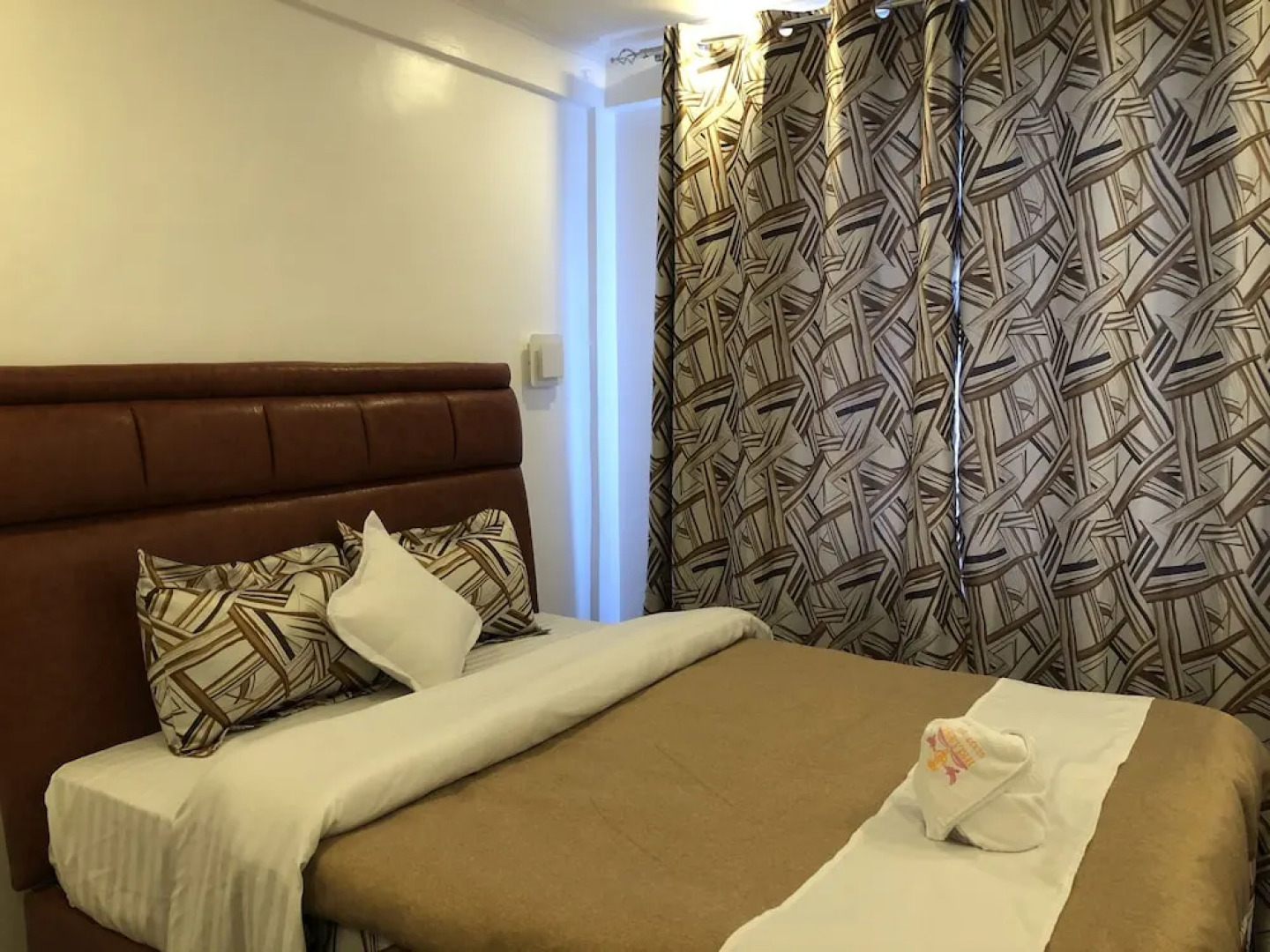 Hellenis Guest House