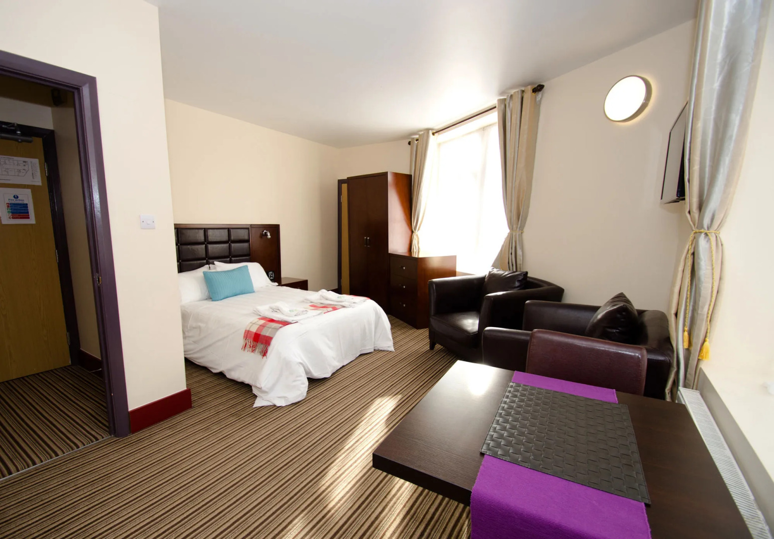 William's Hillsborough Apartments