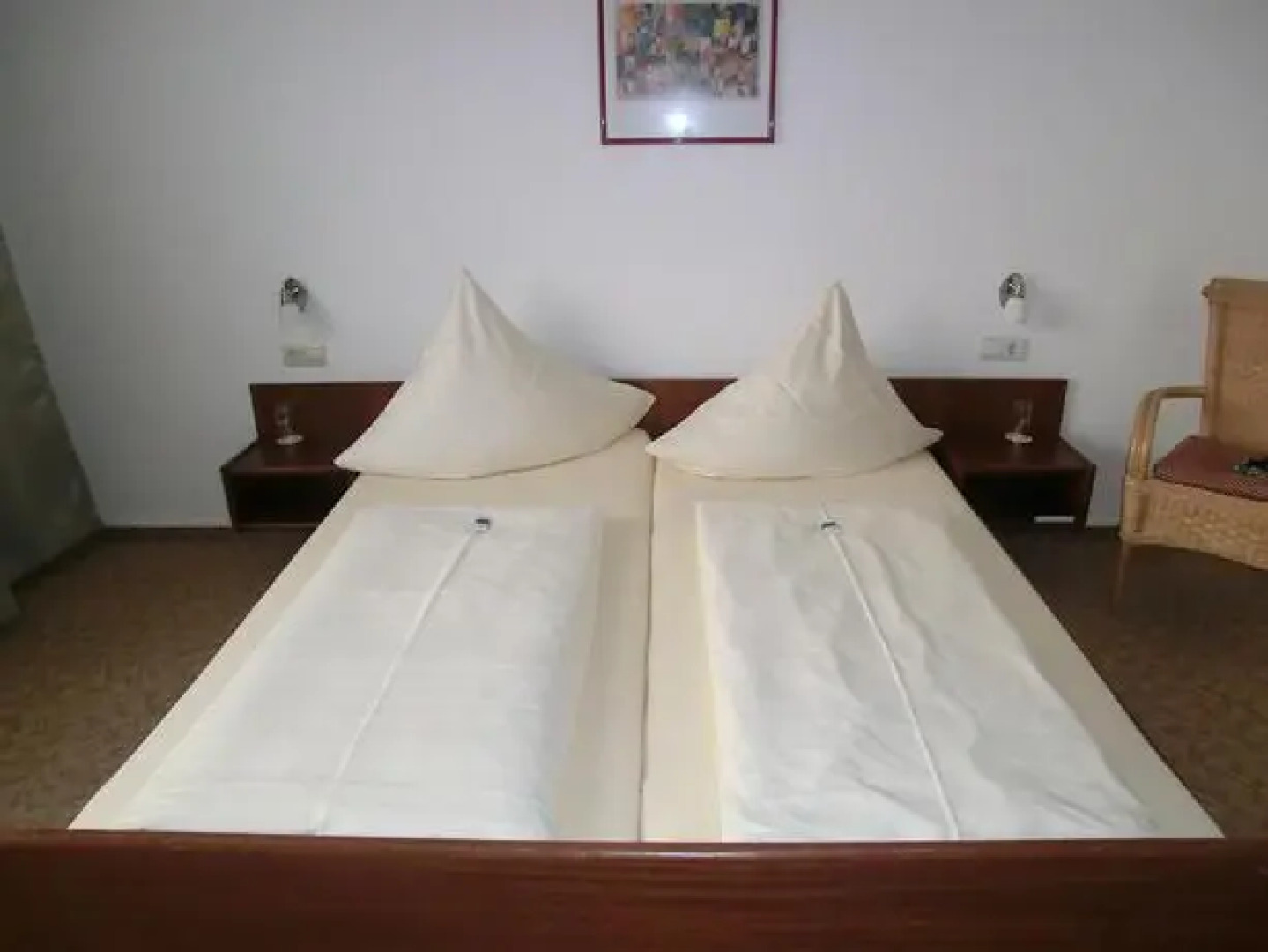 Donauhotel Bed - Breakfast