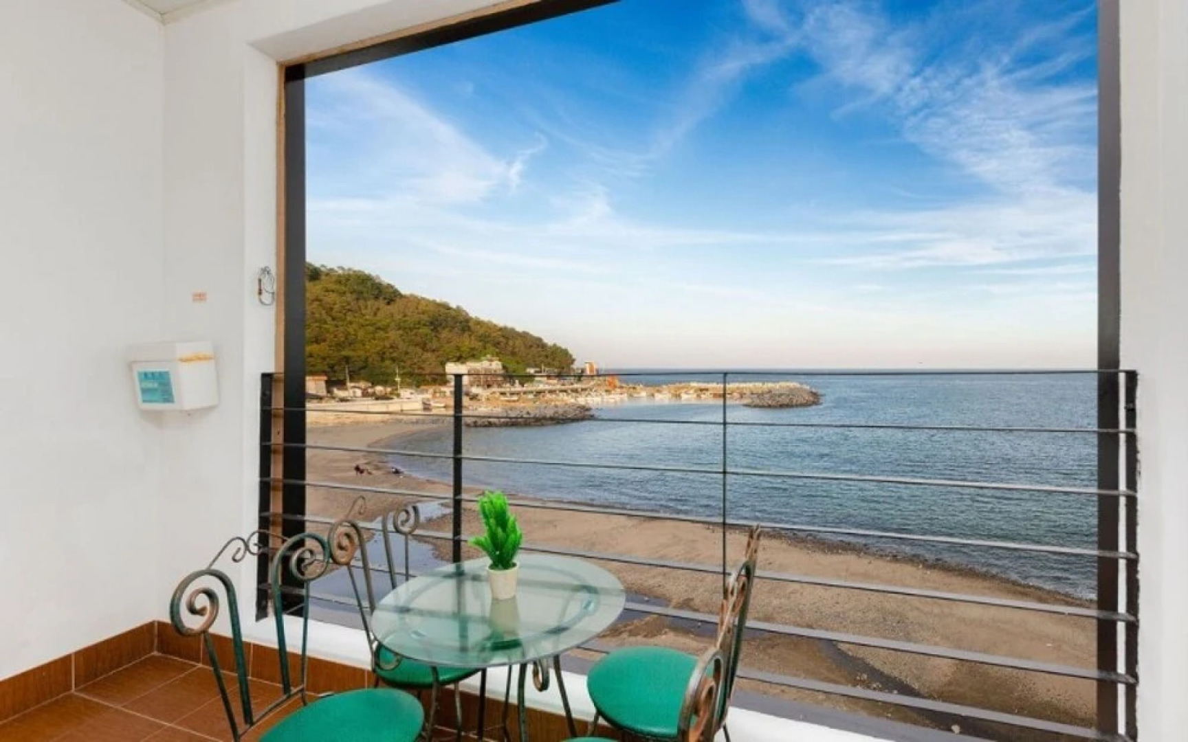 Yeongdeok Gaemitongkku Pension