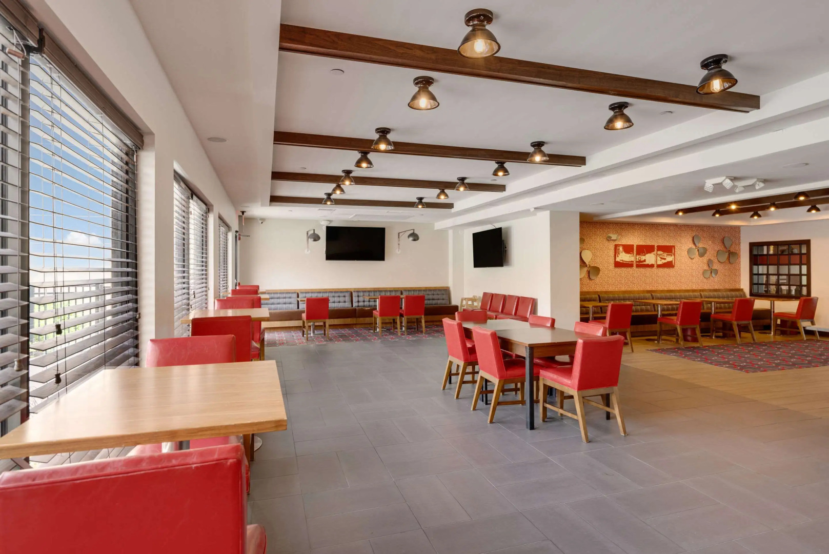 The Crossroads Hotel, Newburgh