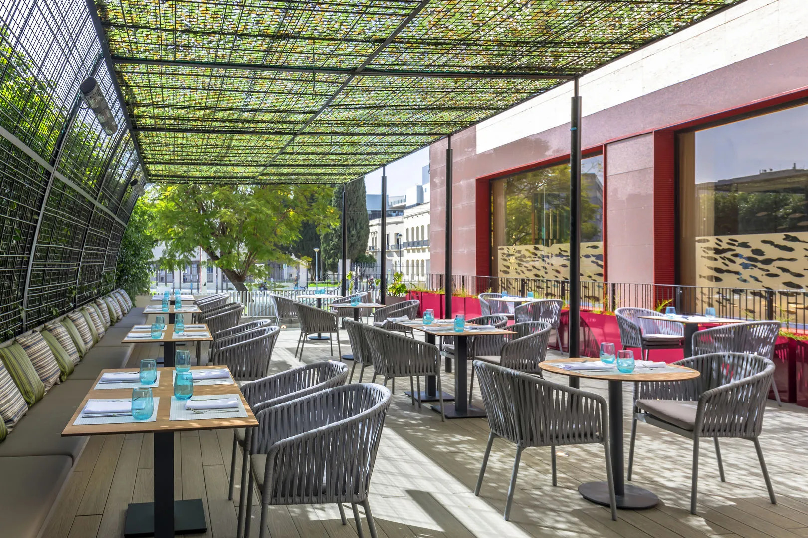 Occidental Sevilla Viapol