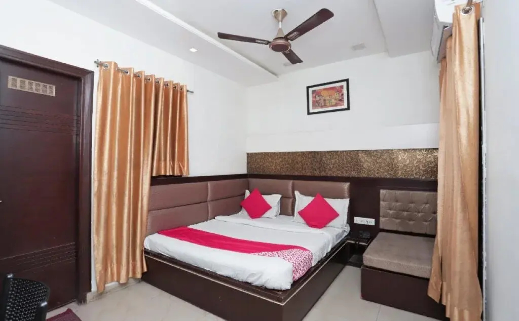Hotel Atithi Palace