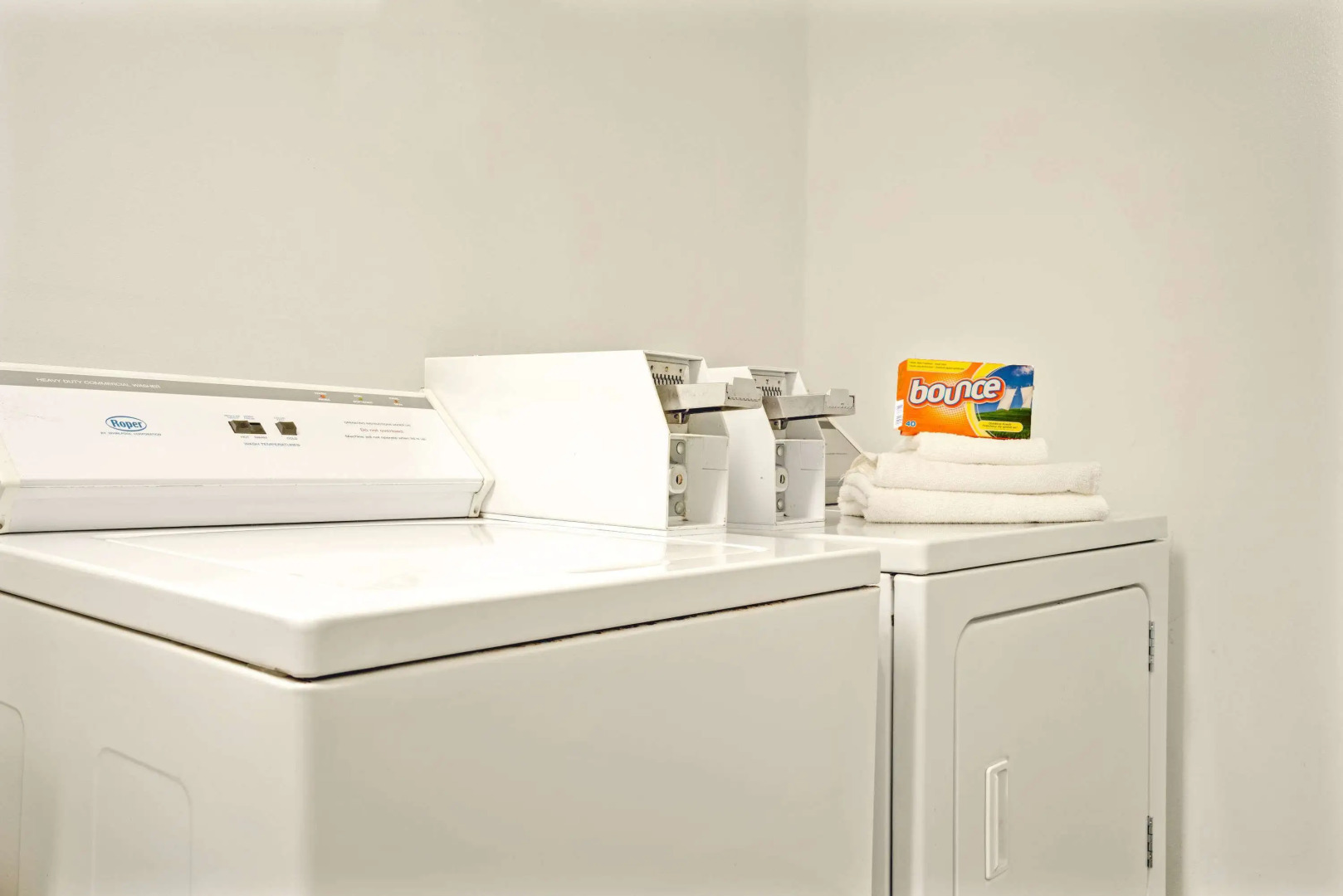 Travelodge by Wyndham Valleyfair Shakopee