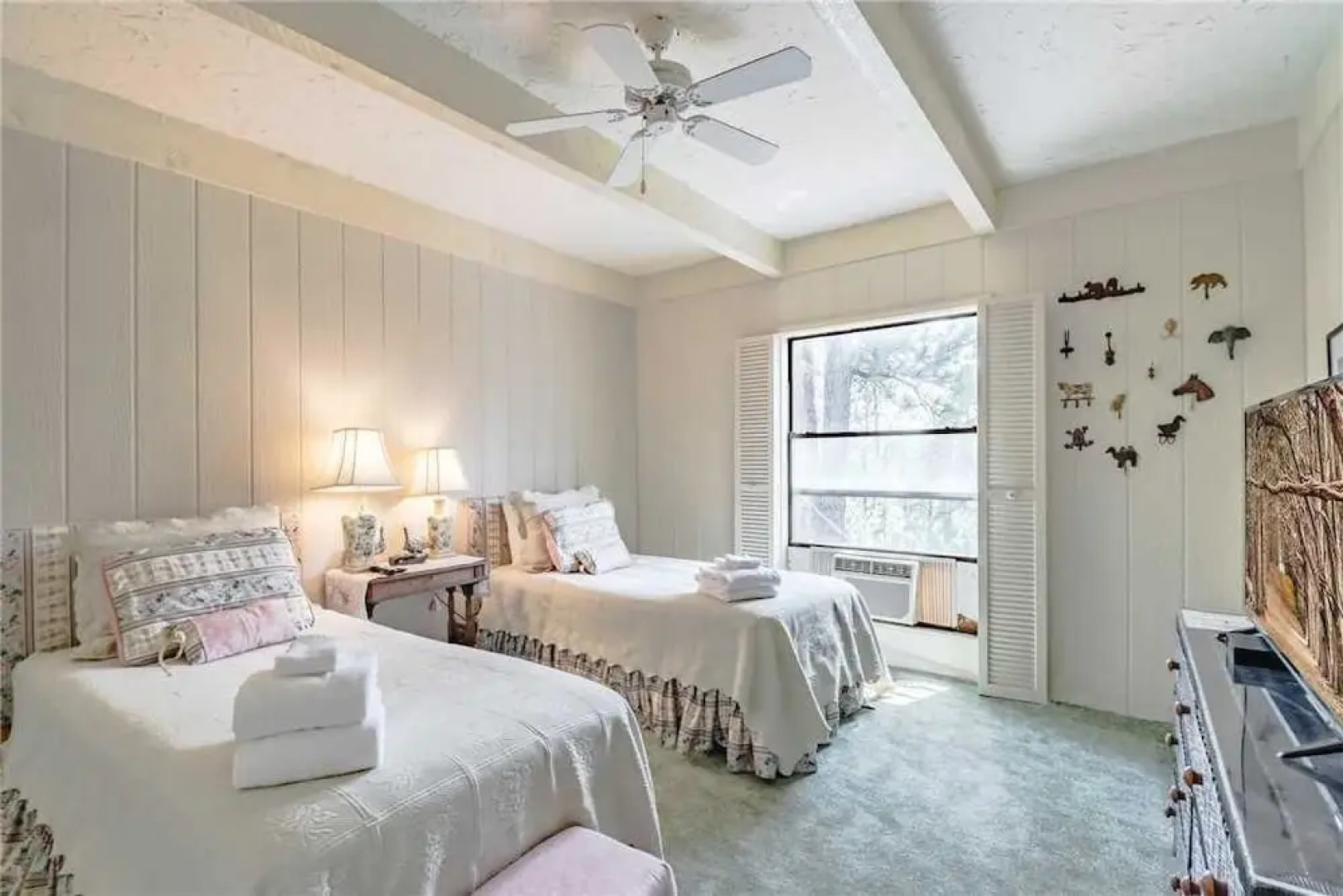 Lego House - Three Bedroom Cabin