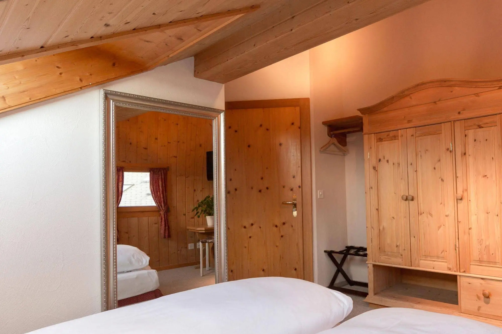 Hotel Bellaval