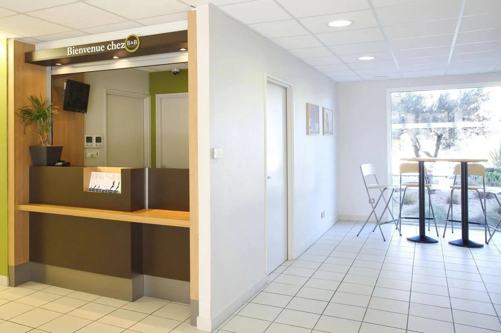 B&B HOTEL Marseille Aéroport Saint-Victoret