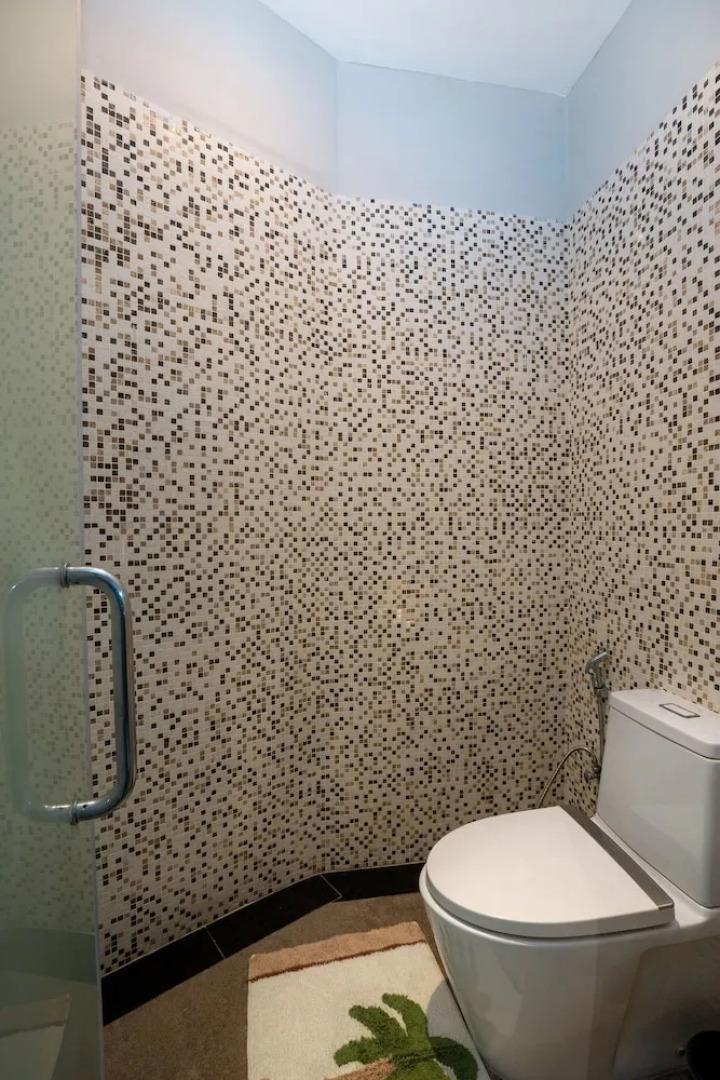 Taprospa  Footprints"