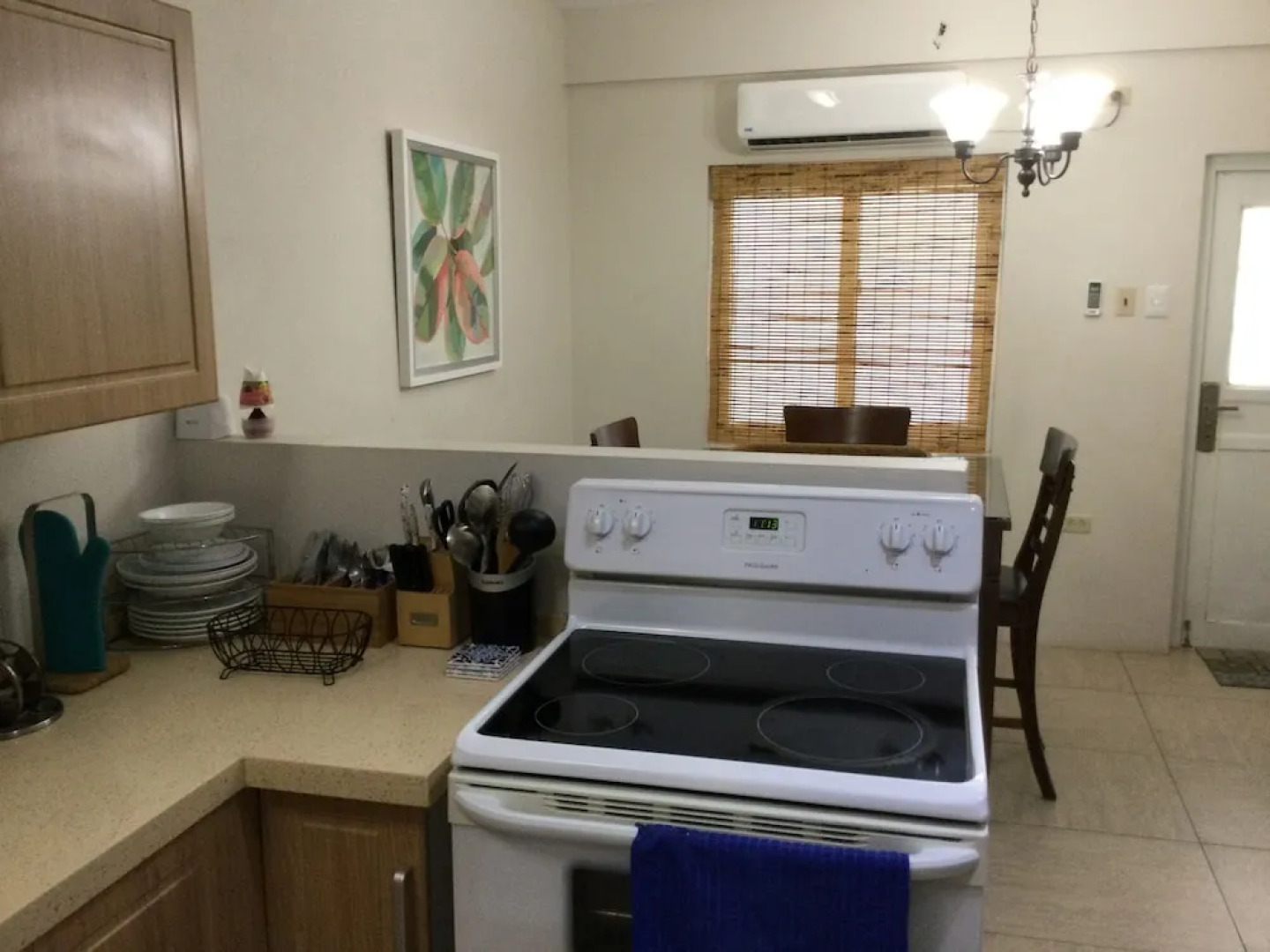 Ella's Park View Townhouse Crown Point