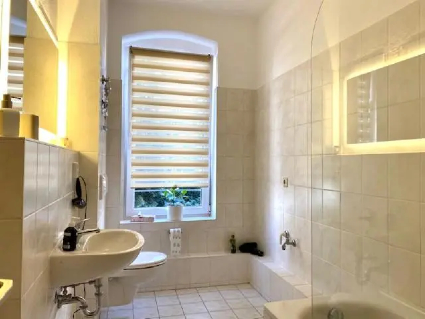 Industry - Appartement mit Balkon