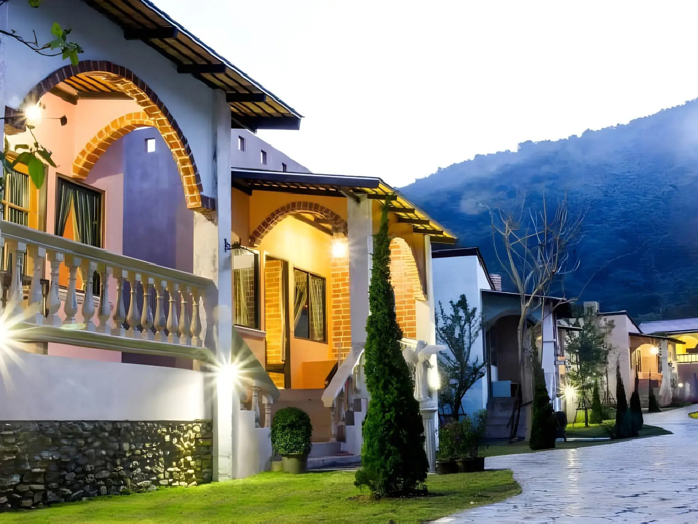 Stamp Hills Resort & Restaurant