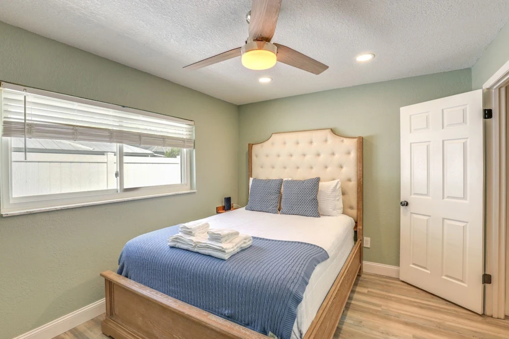 Vero Beach Vacation Rental: Pool & Putting Green!