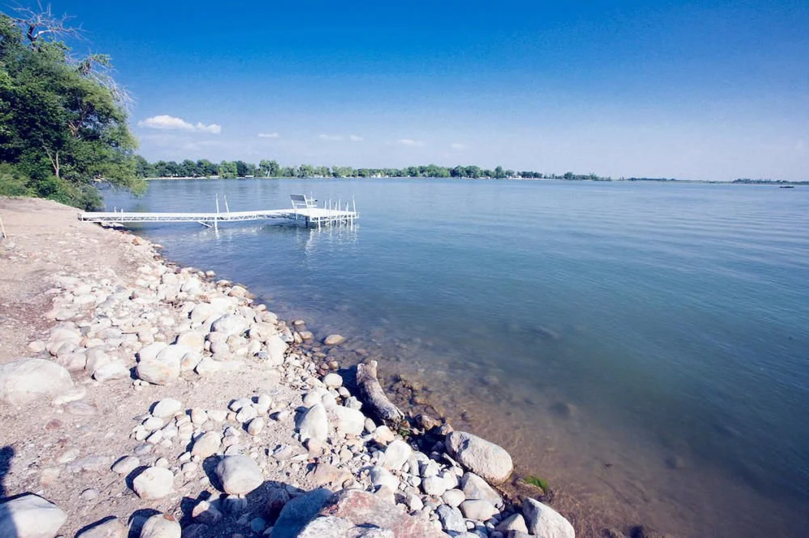Lady On The Lake Bed and Breakfast