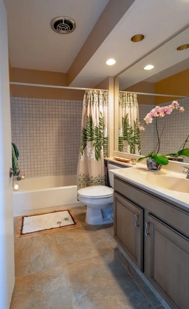 Kamahana 24 by RedAwning