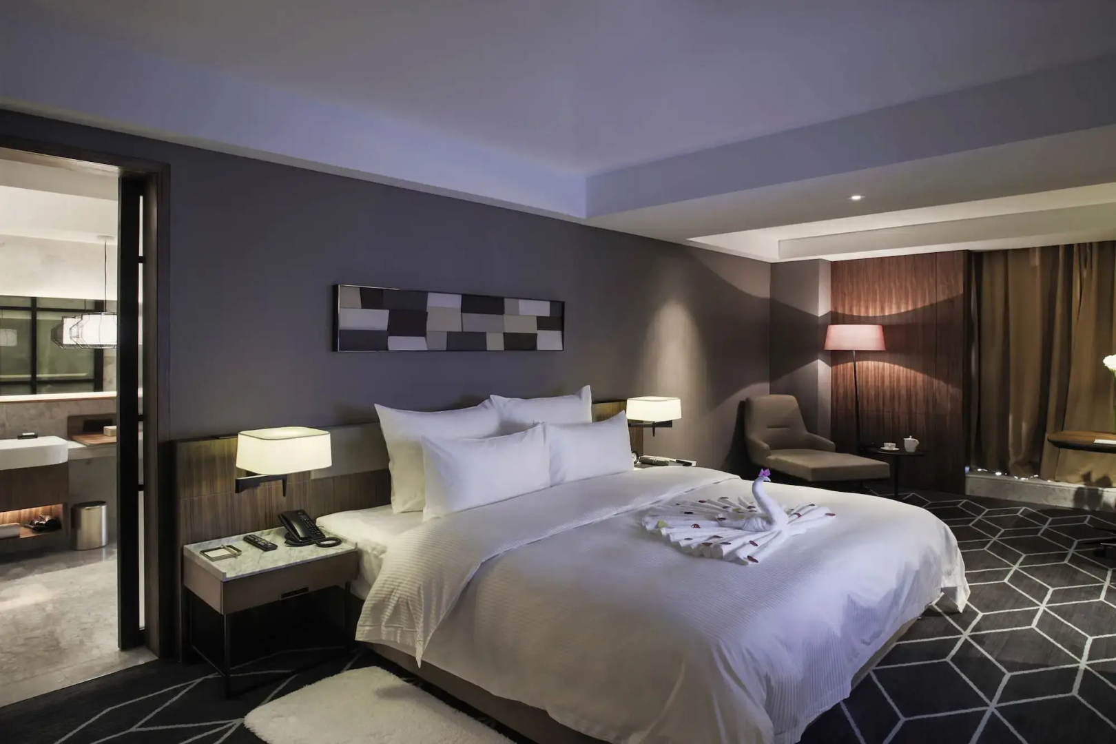 The Lotus Hotel Chongqing