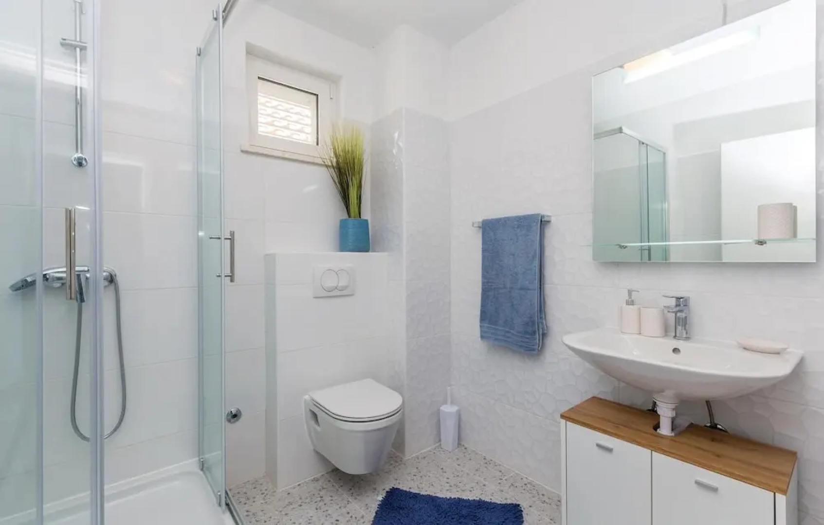 Awesome Apartment in Lukovo Sugarje With Wifi and 3 Bedrooms