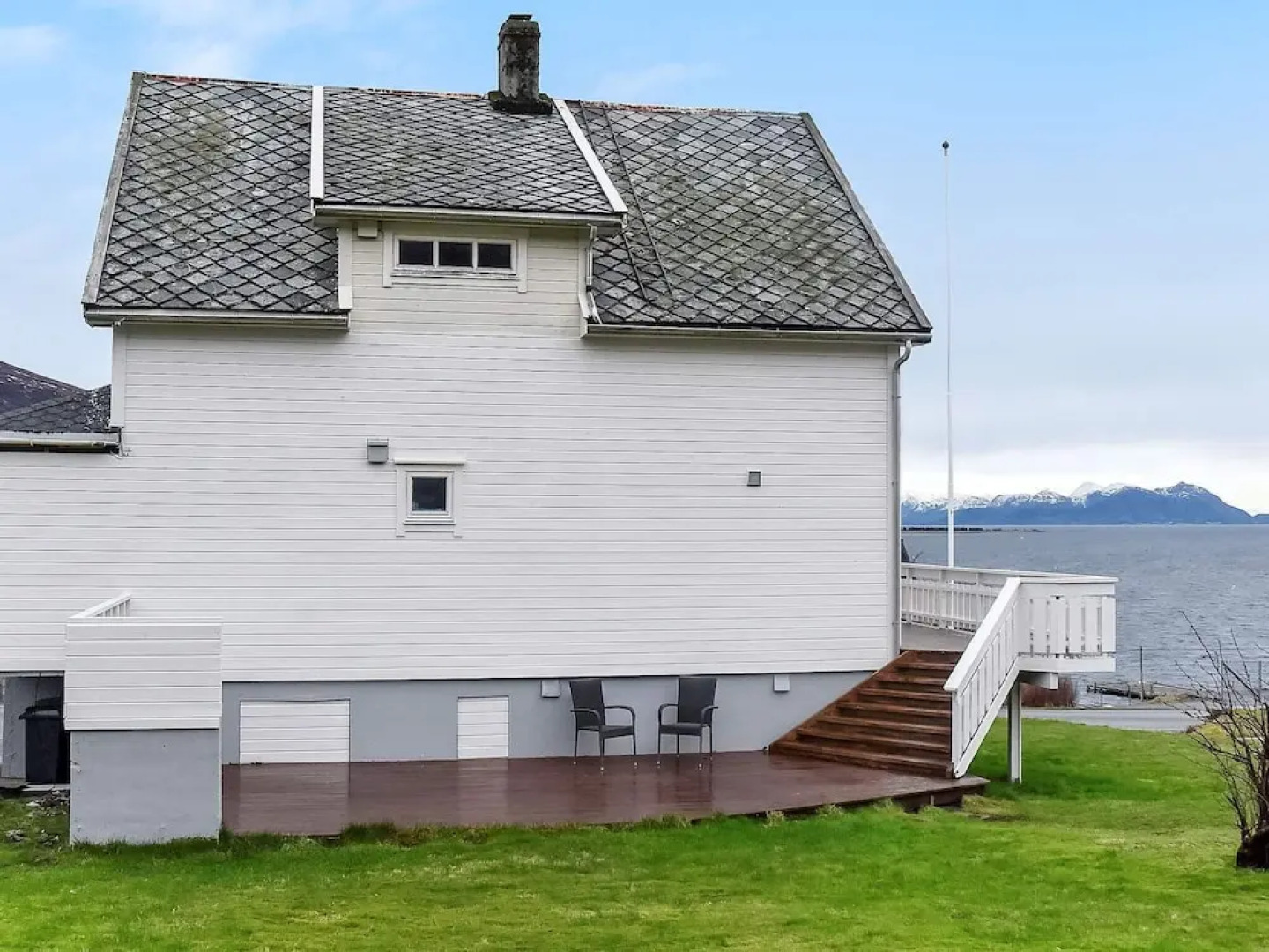 10 Person Holiday Home in Haramsøy