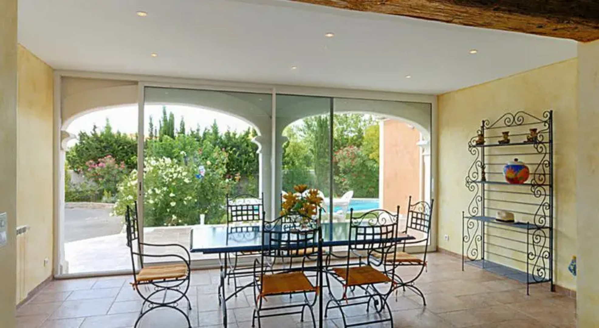 HomeRez - Villa Rue des iris