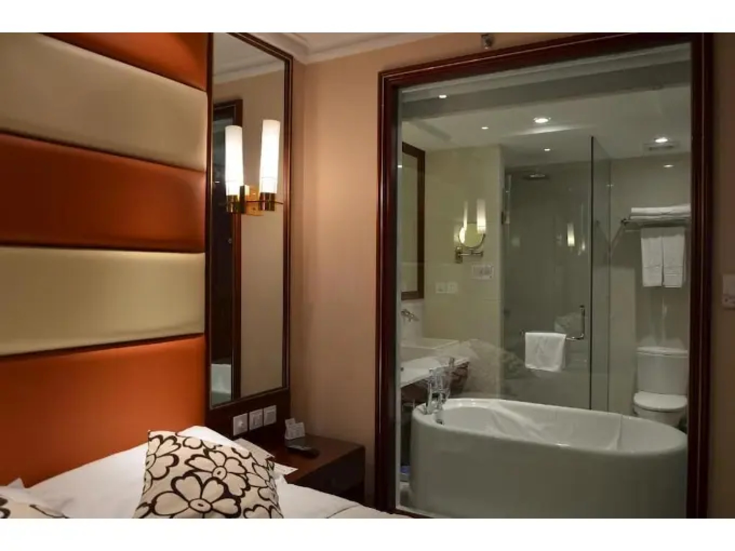 Wuxi Lakeview Park Resort