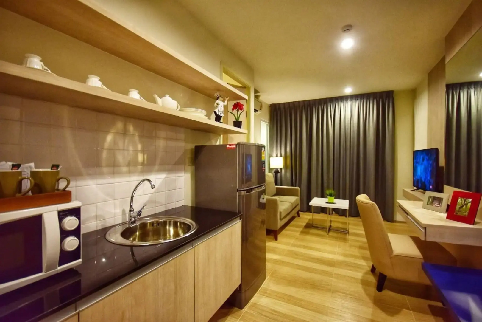 Paeva Luxury Serviced Residence