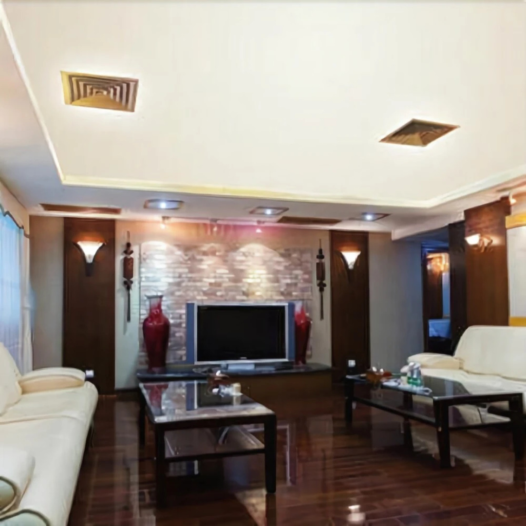 Yuhai Hotspring Hotel