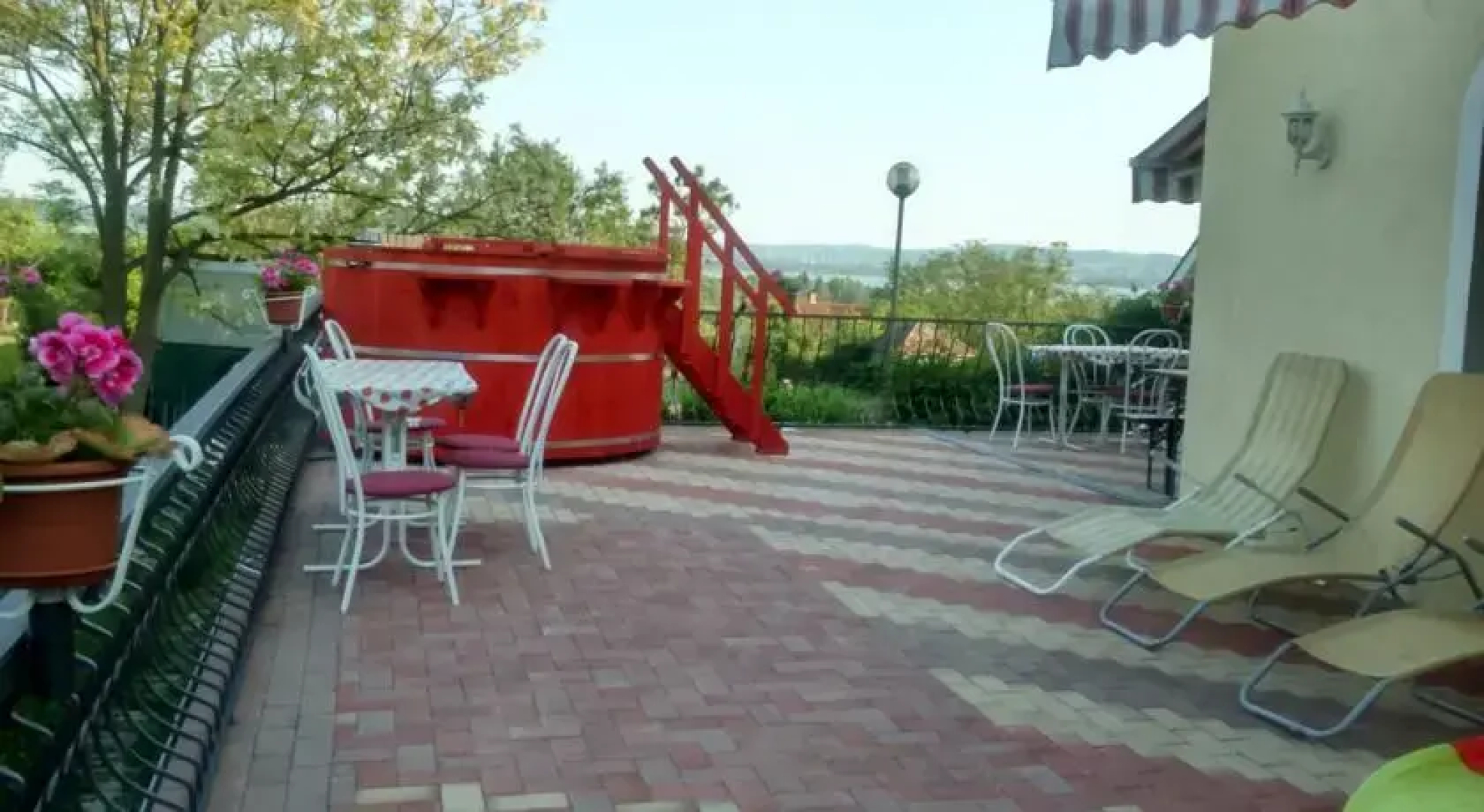 Apartmanház Klára