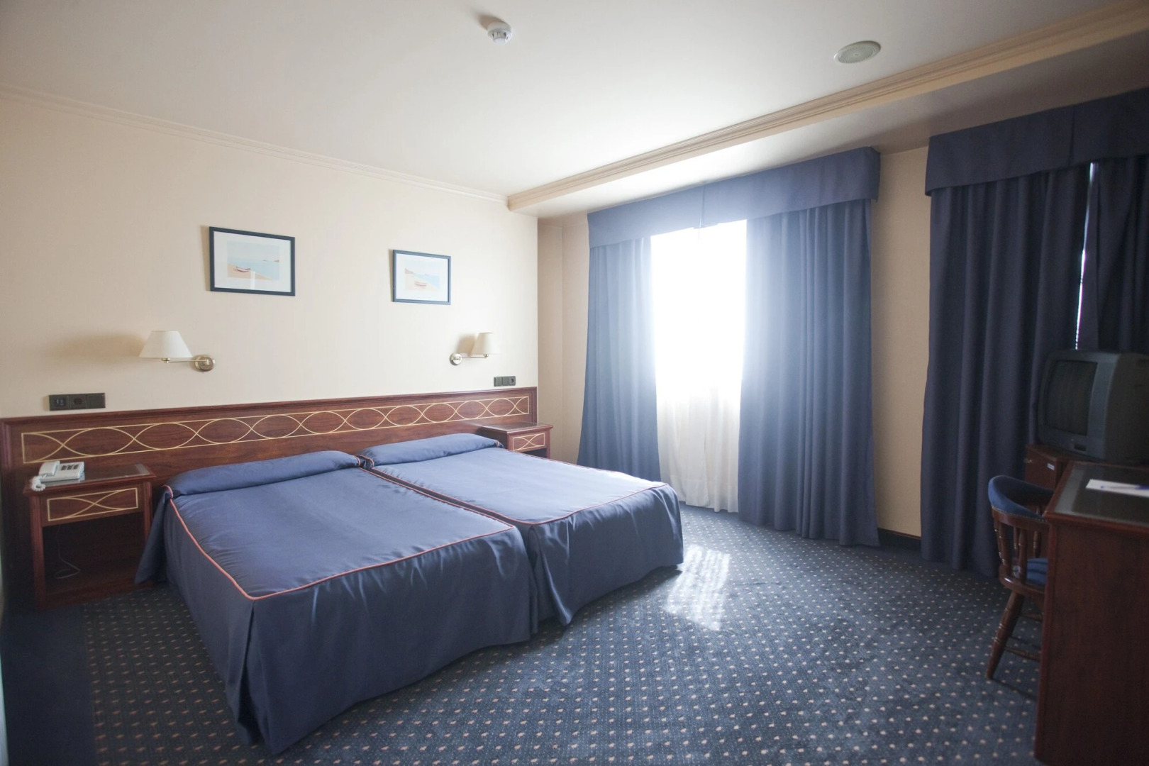 Hotel Carrís Almirante