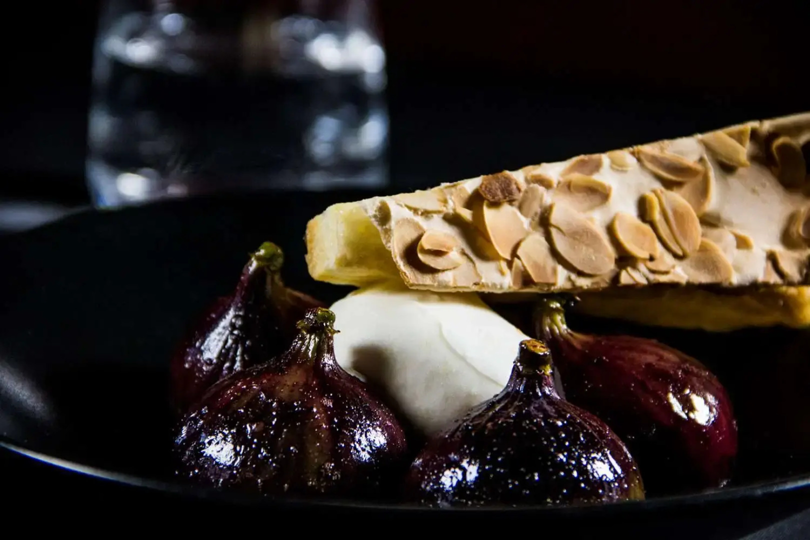 Le Canard Sur Le Toit