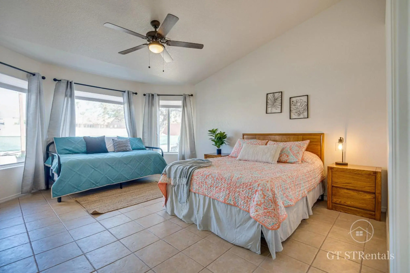 FRESHWATER FUN - Pet & Family Friendly with Great Location!