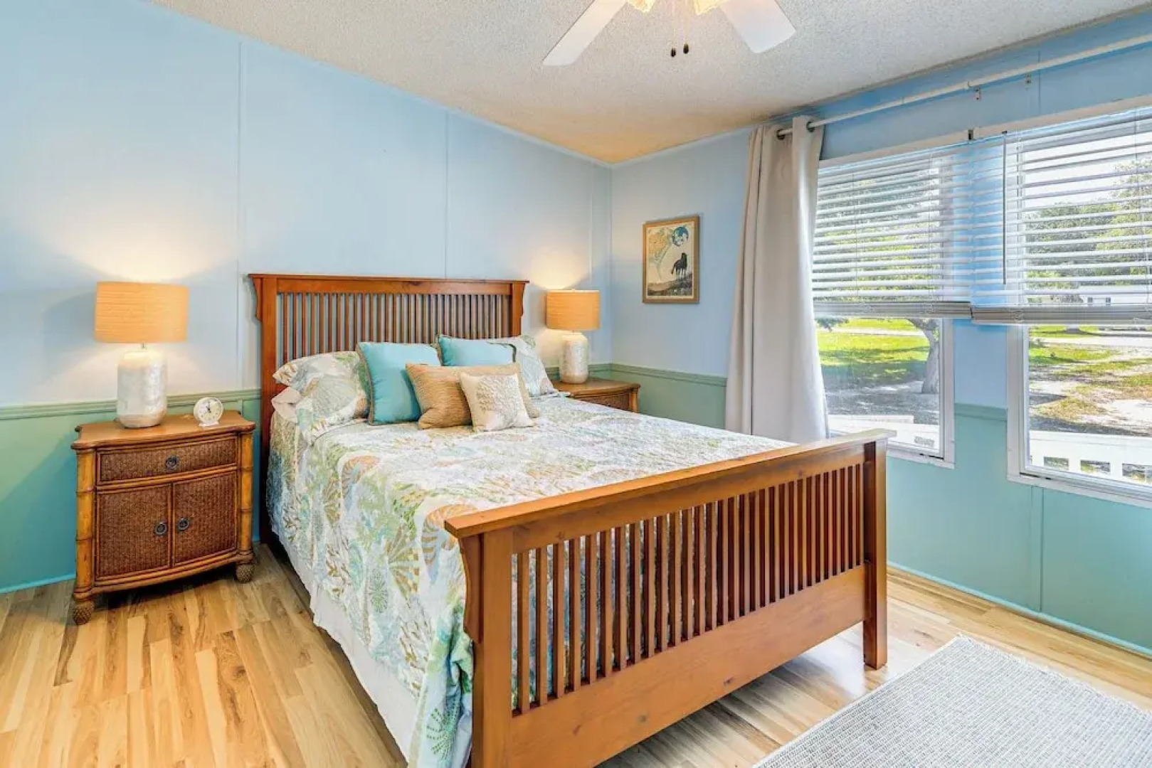 2 Blocks to Crystal Coast: Family-friendly Retreat