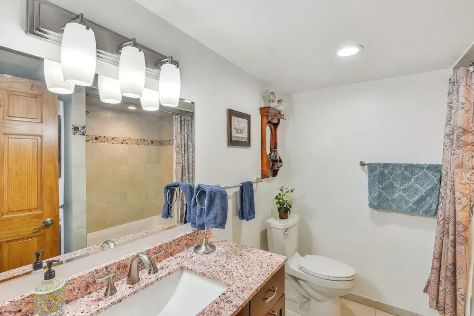 Coloma Retreat w/ Fire Pit, Walk to Beaches!