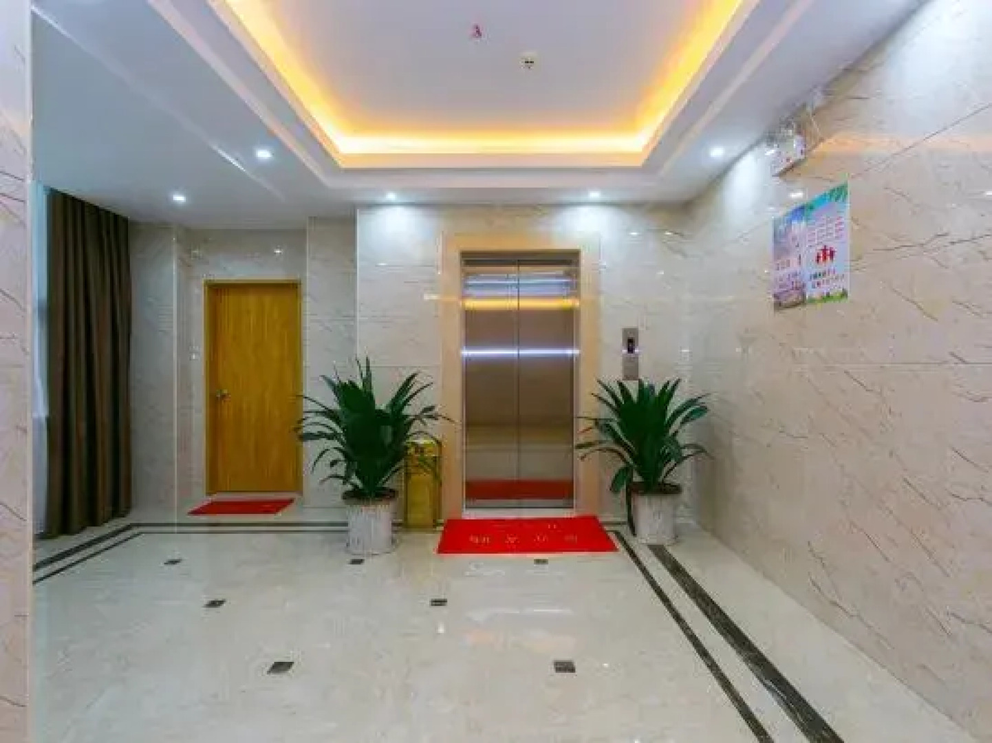 Wanxiang Hotel (Qinzhou Lingshan)
