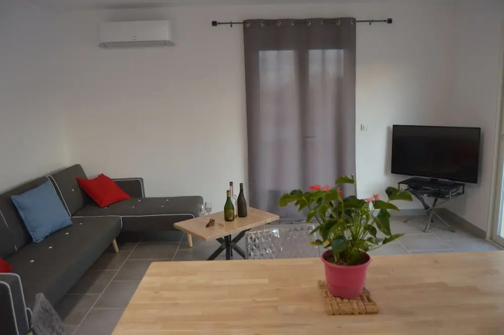 A 2 pas des vignes numéro 6