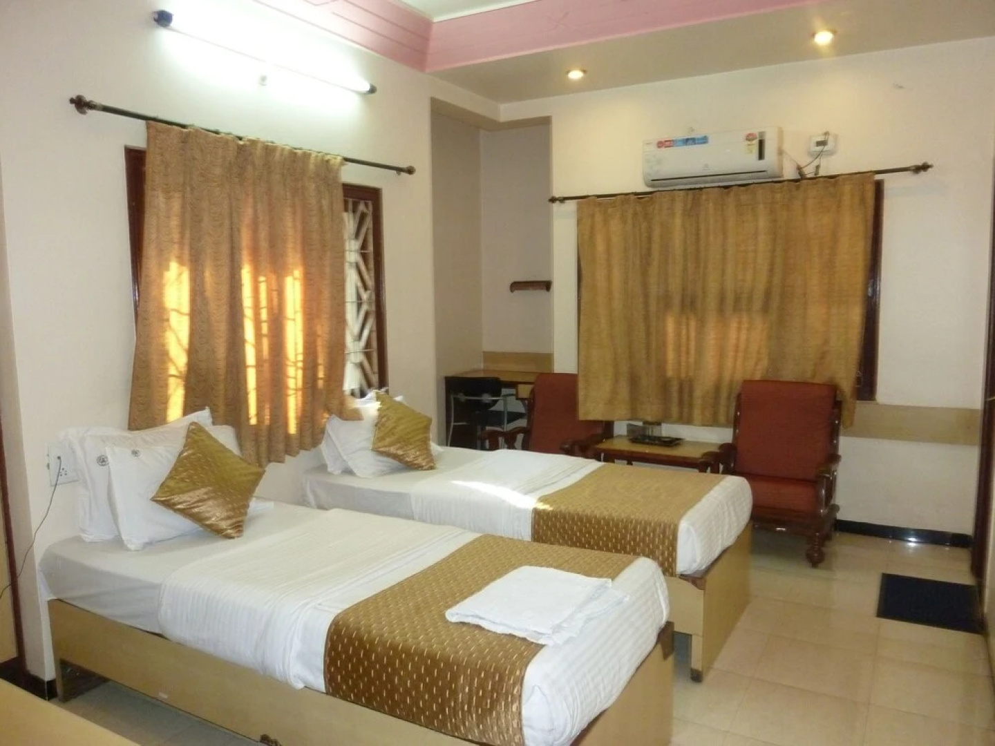 Hotel Shree Yash