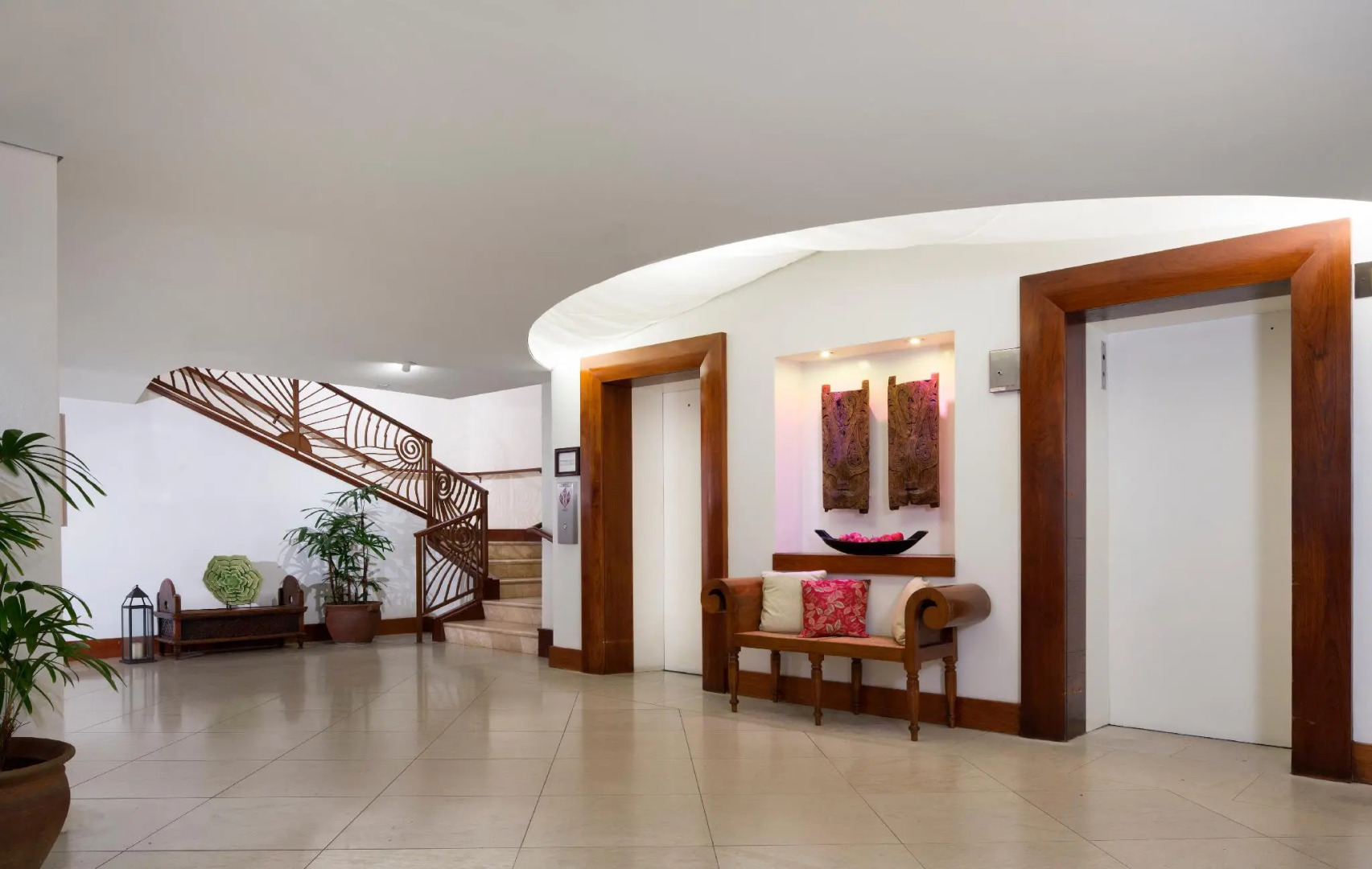 Lotus Honolulu at Diamond Head