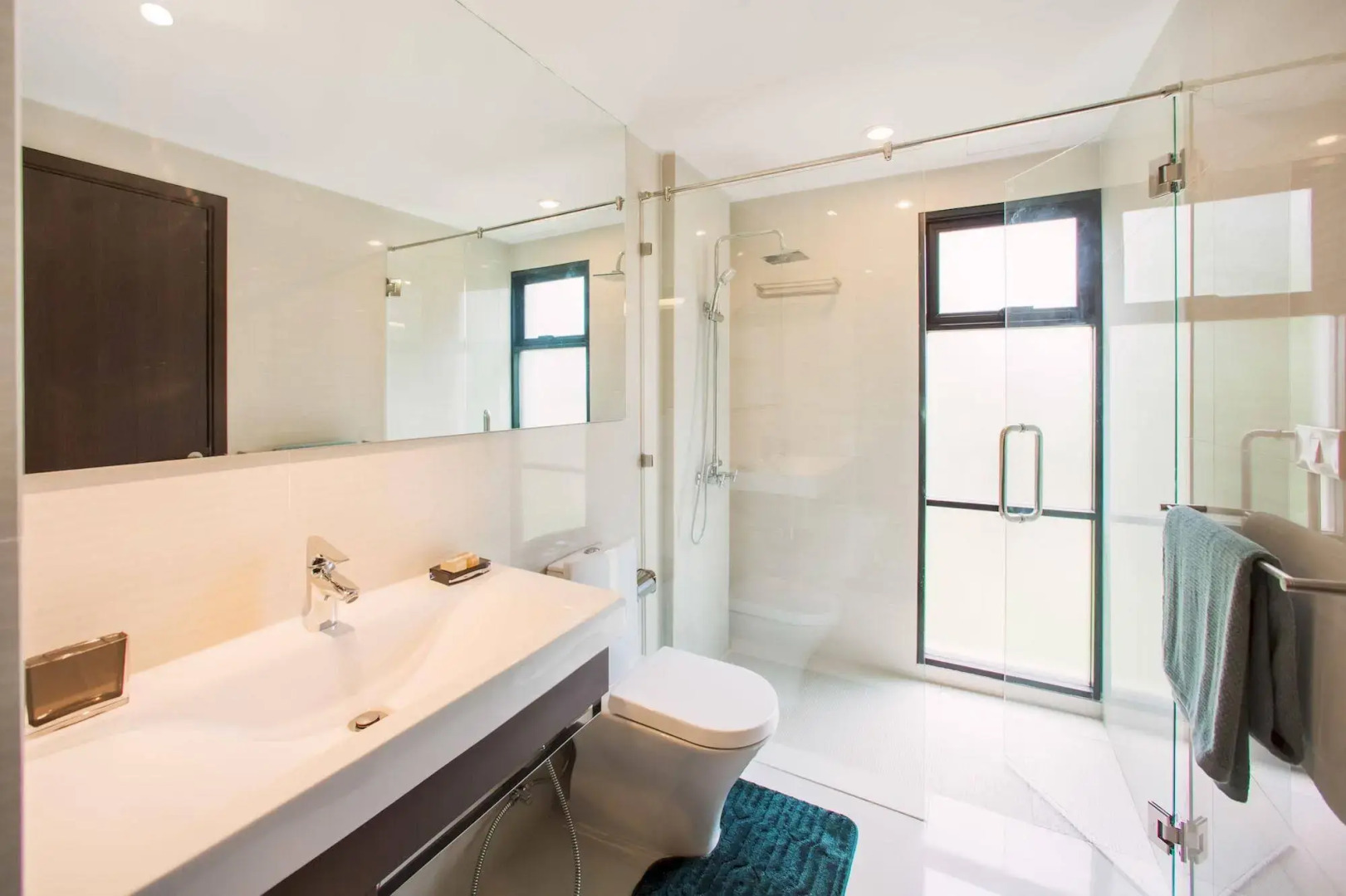 The Title Condo by TropicLook