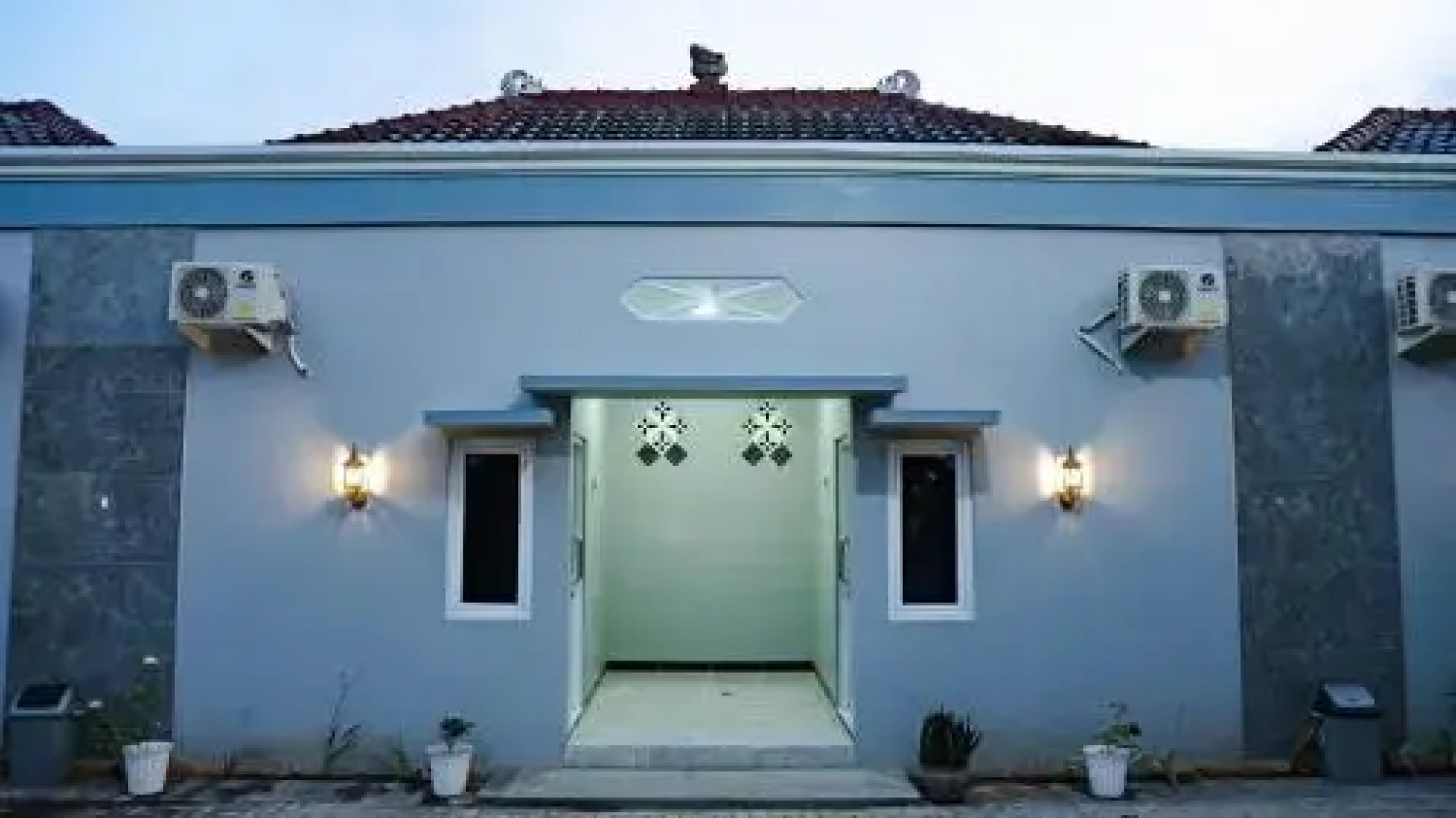 Sitiinggil Guesthouse by RedDoorz