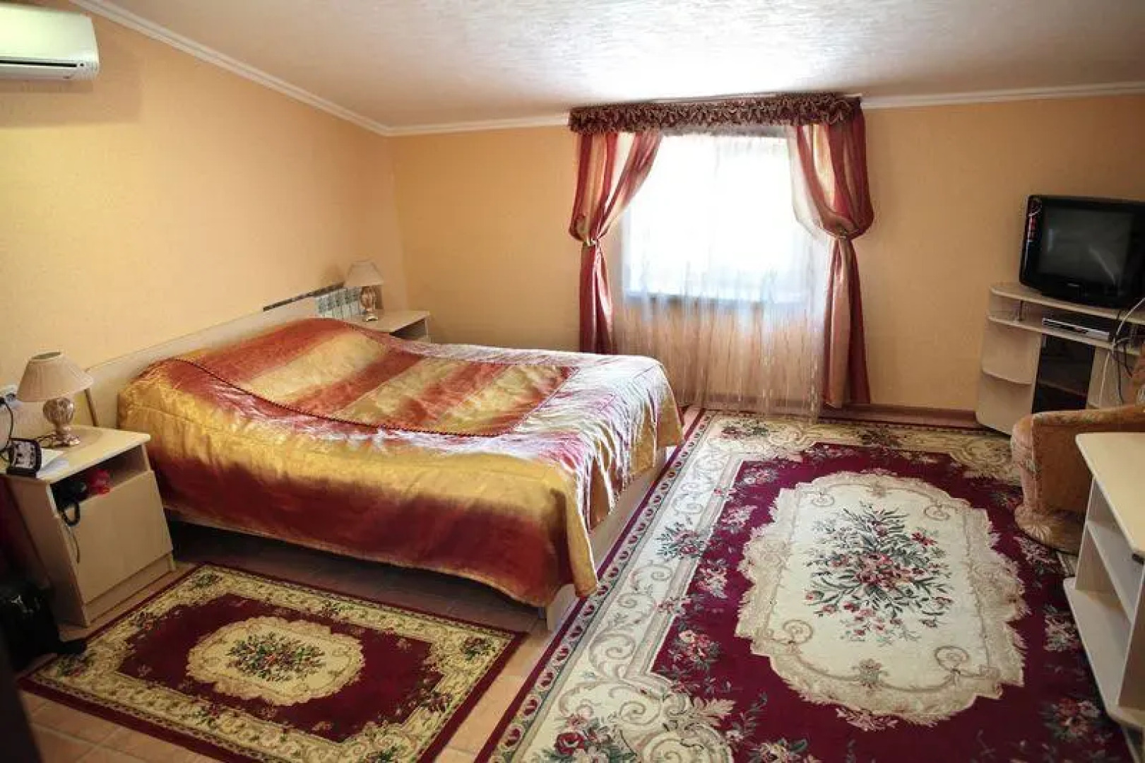 Русский Двор