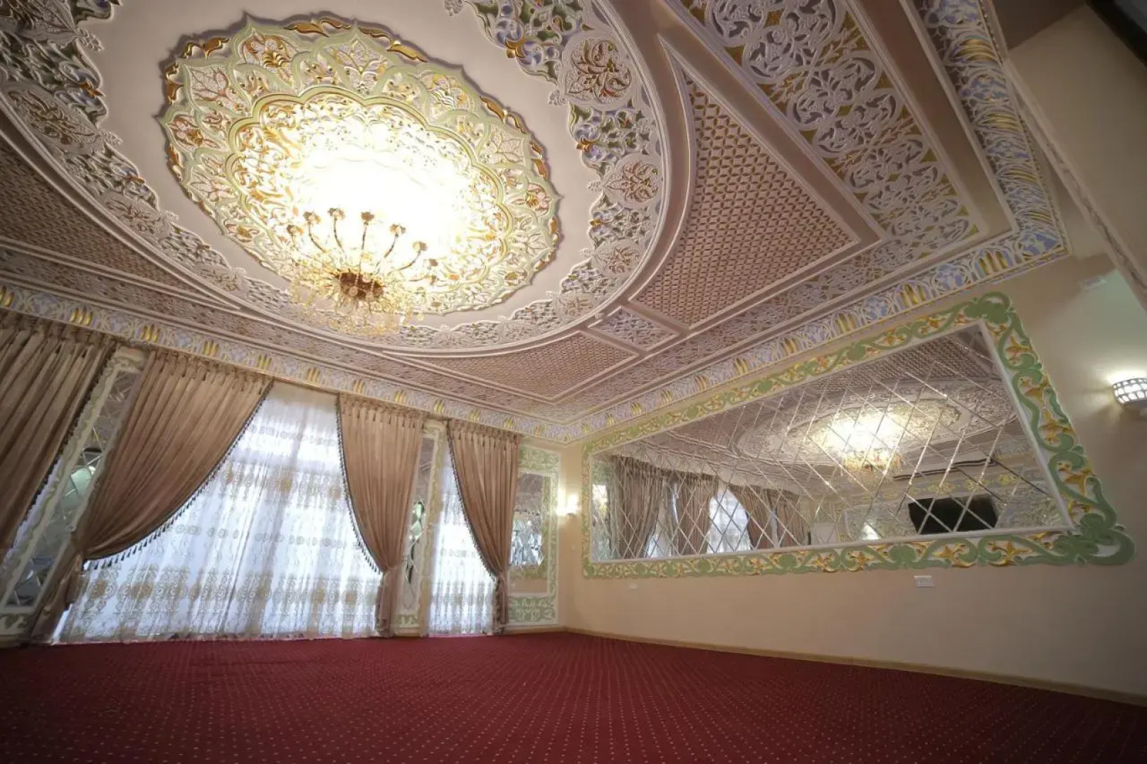 Khiva Silk Road (Хива Силк Роад)