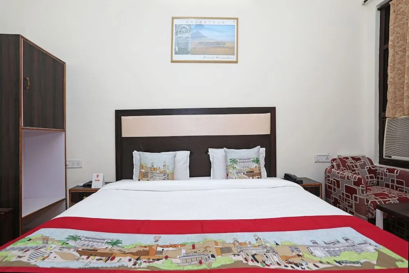 OYO 10413 Hotel Royal Plaza