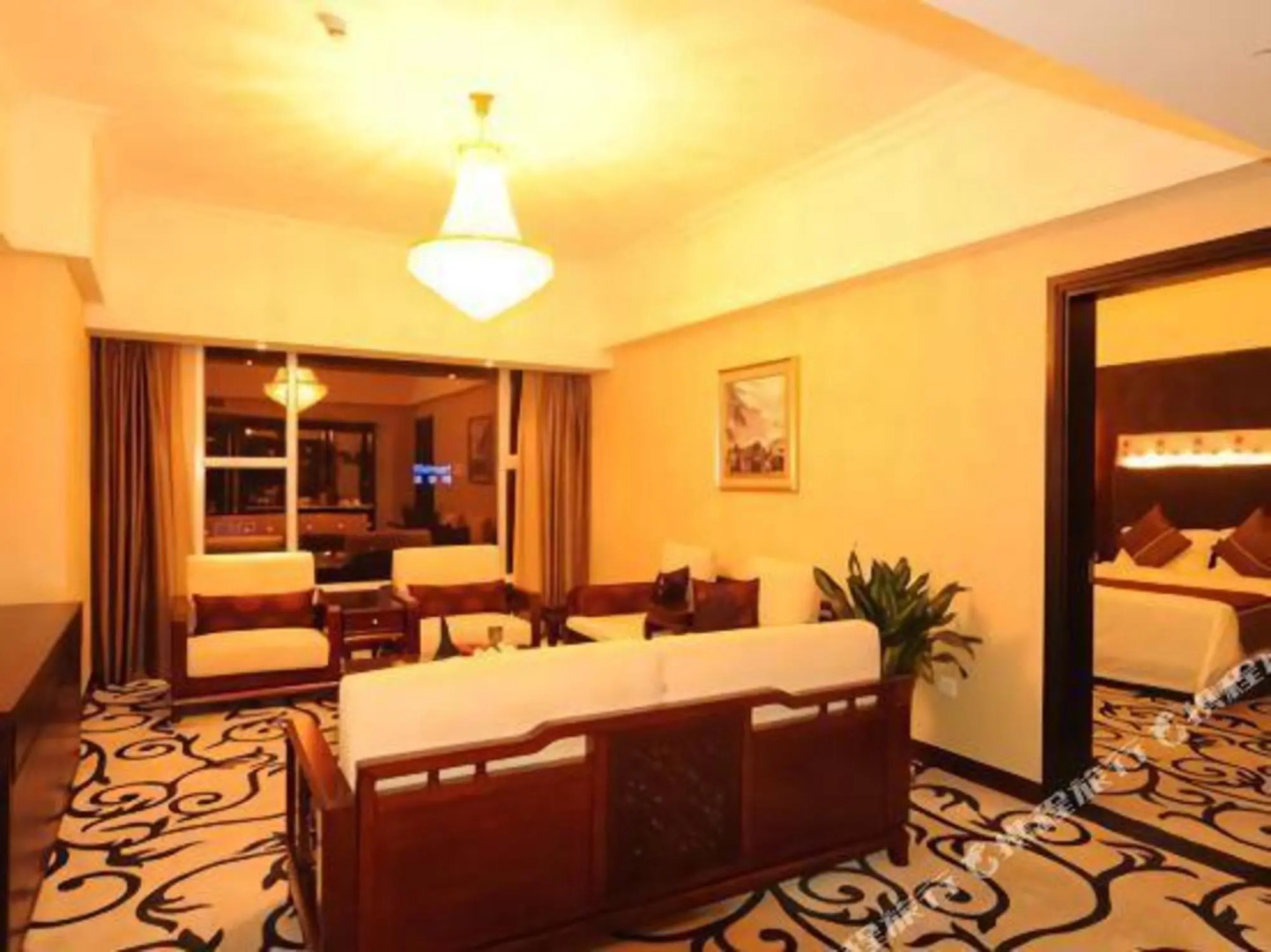 Plum Garden International Hotel